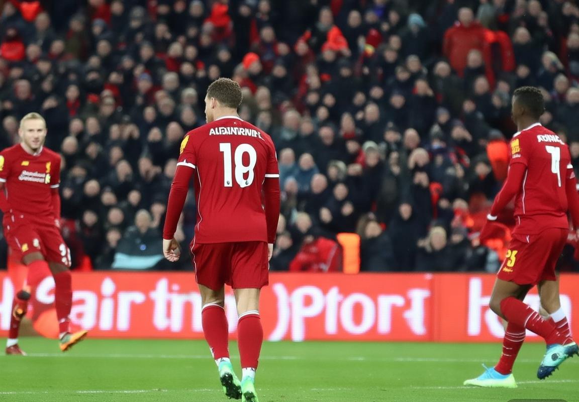 利物浦主场惨败1-4，防线崩溃暴露范戴克缺阵危机，战术单一与阵容老化成溃败根源